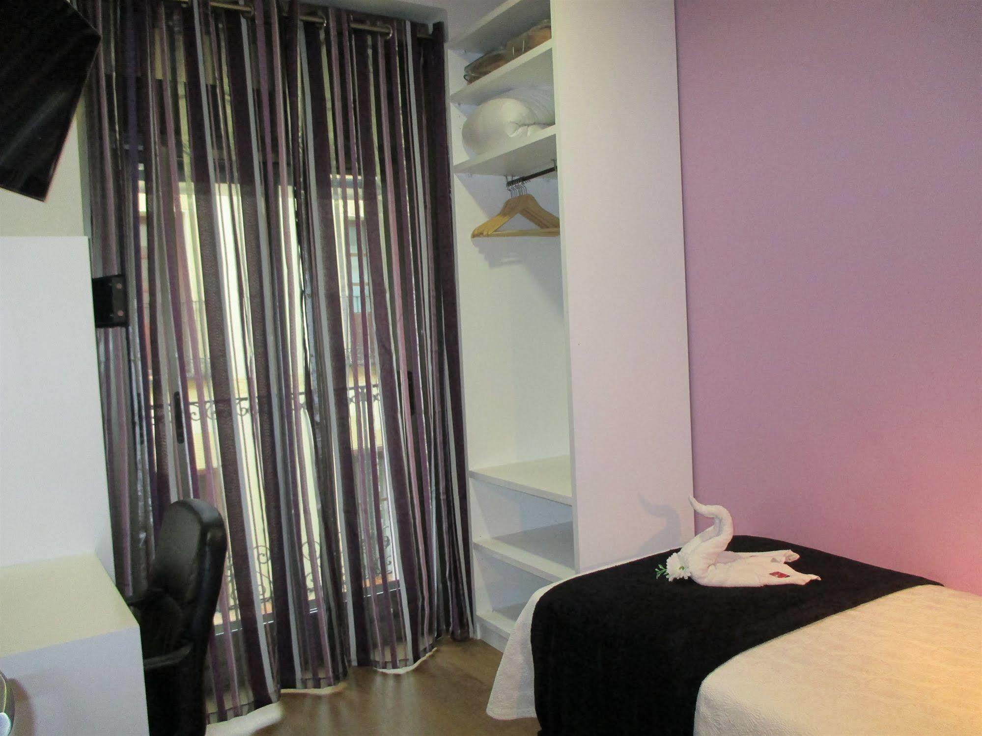 Madrid City Rooms ภายนอก รูปภาพ