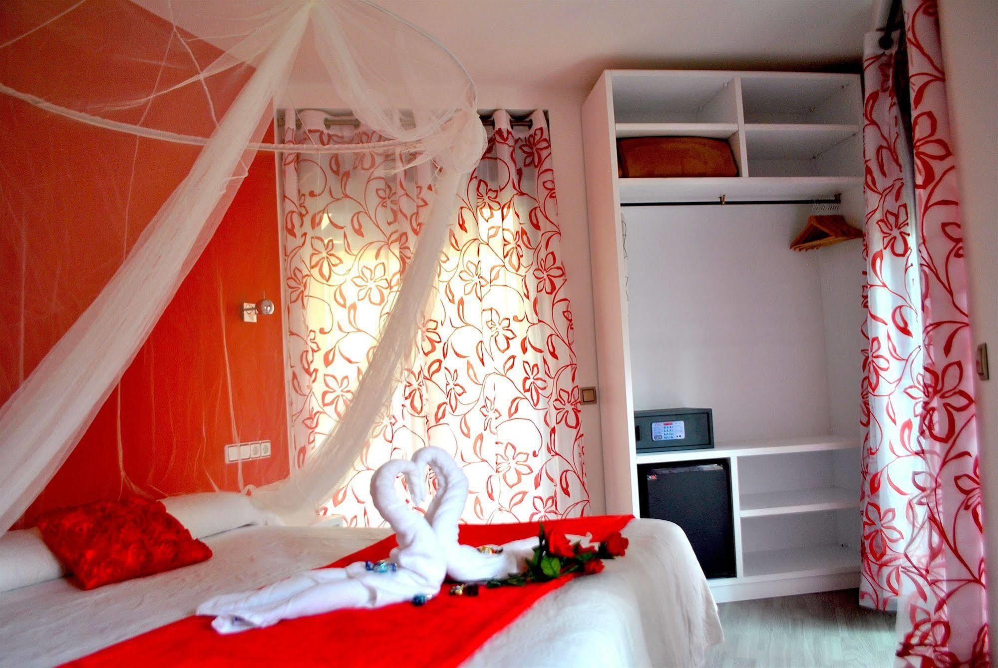 Madrid City Rooms ภายนอก รูปภาพ